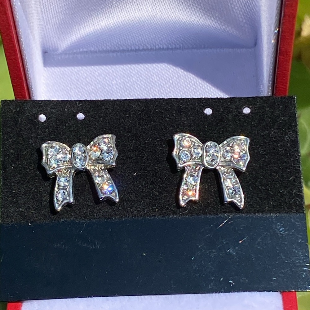 Sparkling Bow Earrings